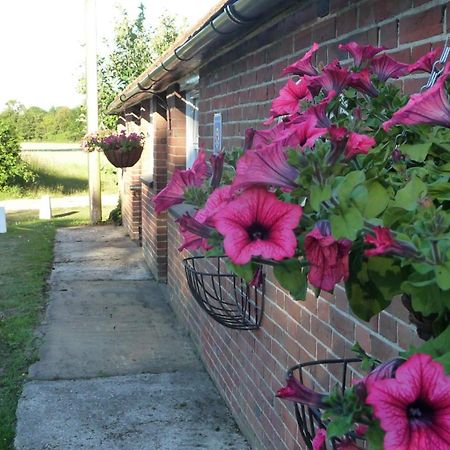 Lockgate Dairy Bed & Breakfast Чичестър Екстериор снимка